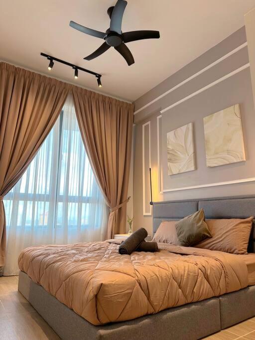 Netflix Two Bedroom Troika Kota Bharu Homestay 118 エクステリア 写真