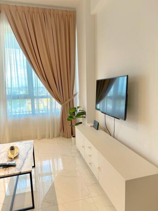 Netflix Two Bedroom Troika Kota Bharu Homestay 118 エクステリア 写真