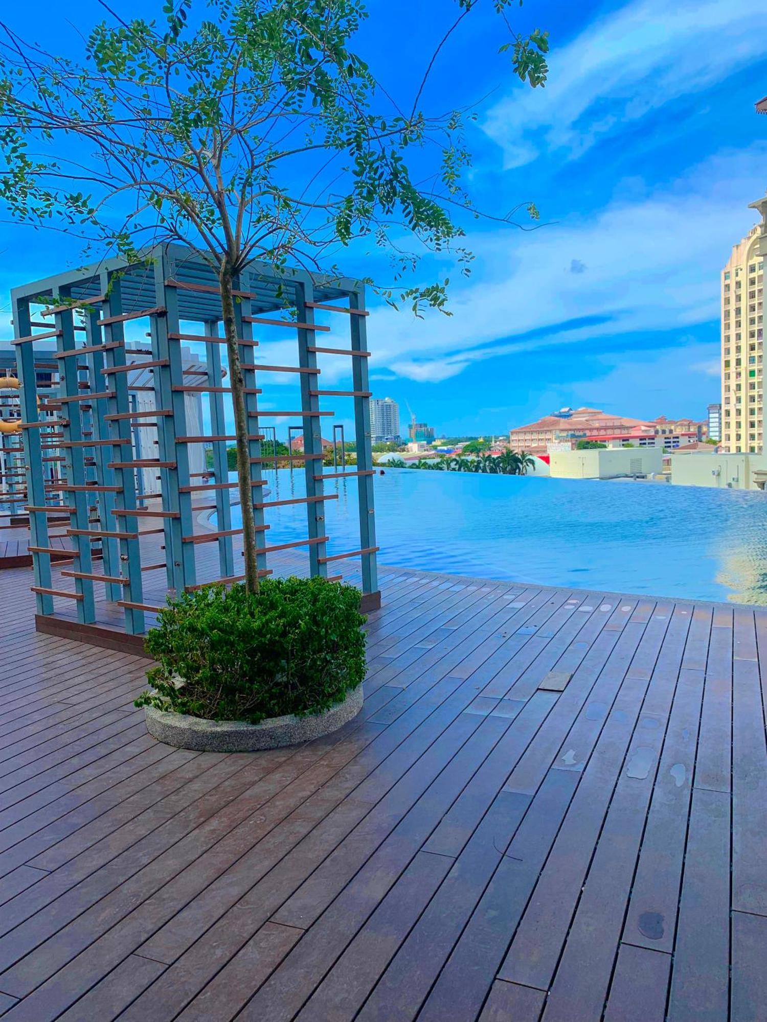 Netflix Two Bedroom Troika Kota Bharu Homestay 118 エクステリア 写真